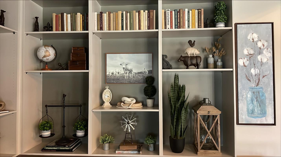 Standard arrangement for clubhouse Shelf 2.